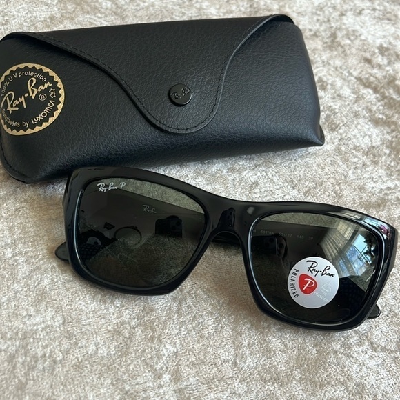 Brand New Ray-Ban Polarized Square Sunglasses Polished Black Frame Green Lens main image 14